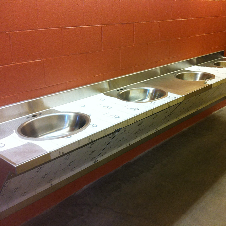 Stainless sink installation